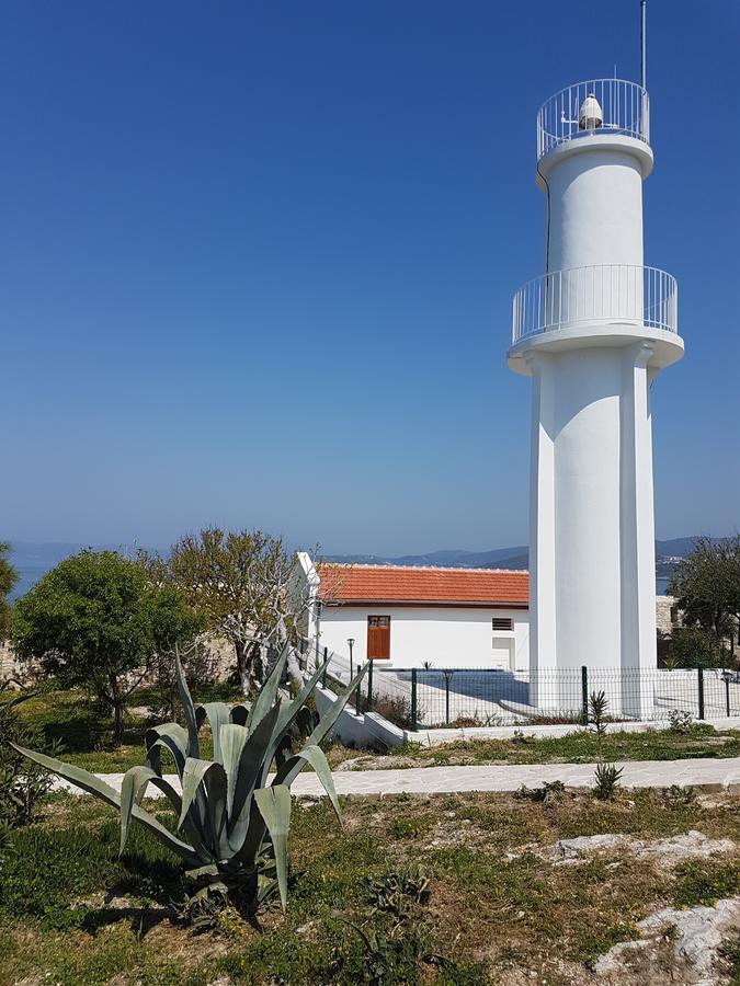 Ersah Kuşadası